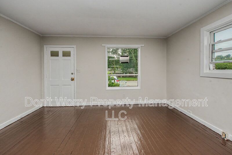 1609 Oneka Ave – photo 4