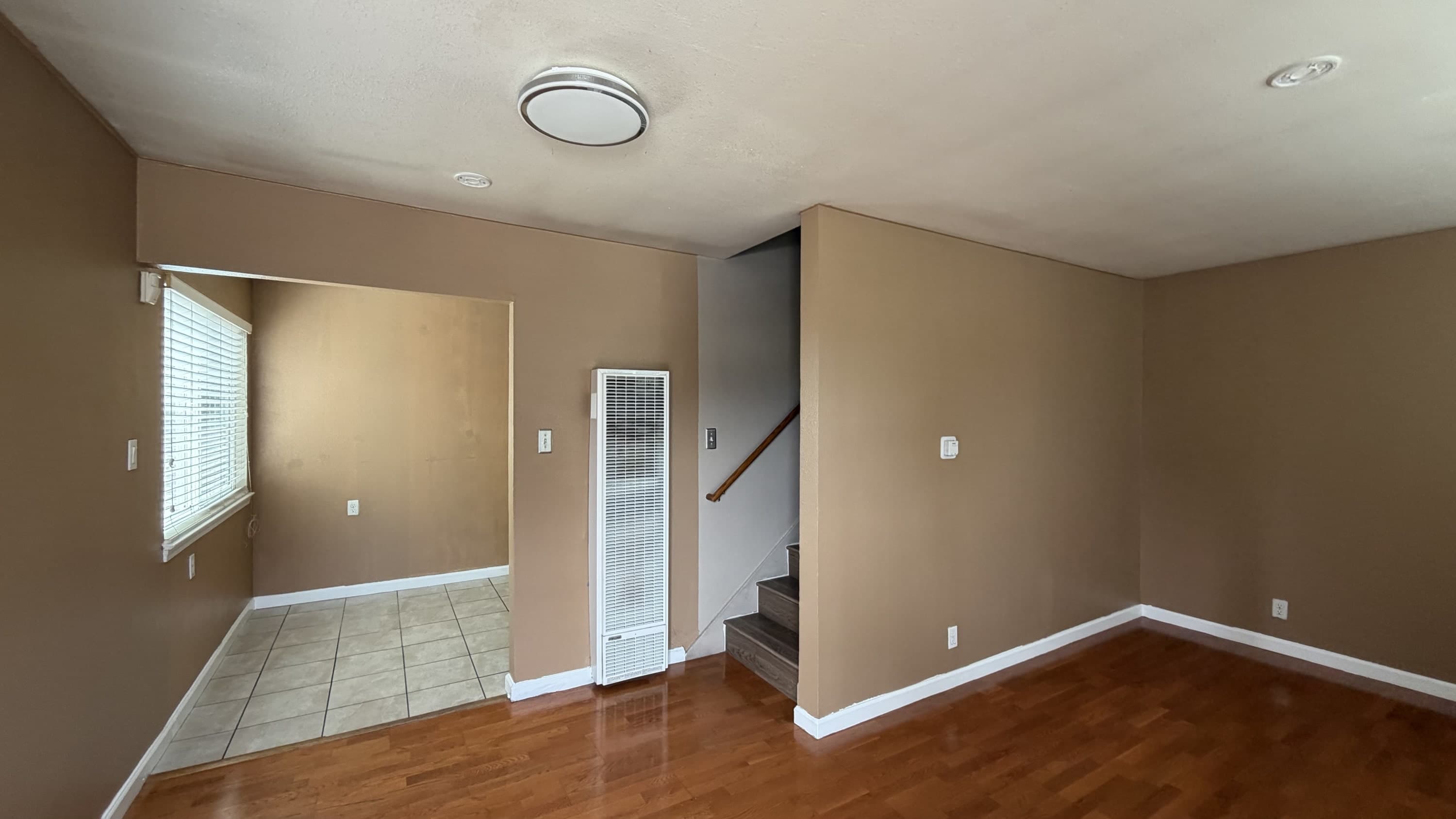6201 6205 Bromley Ave 2 – photo 4