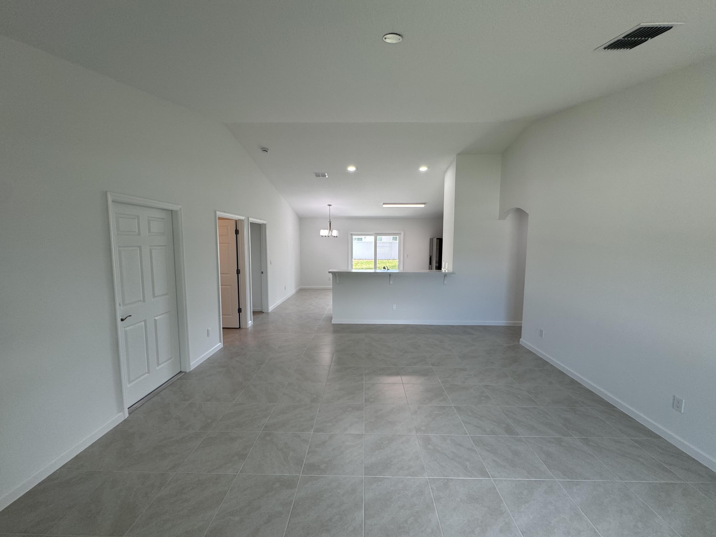 532 SW Buswell Avenue – photo 3