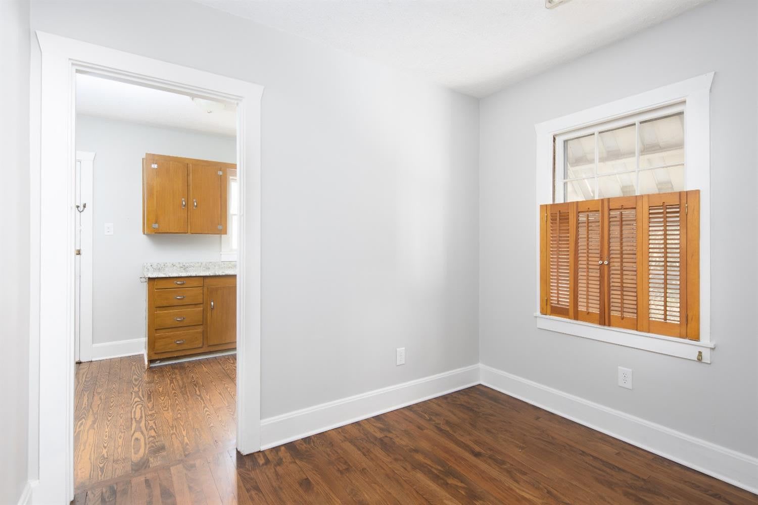 1220 Hammond Avenue – photo 4