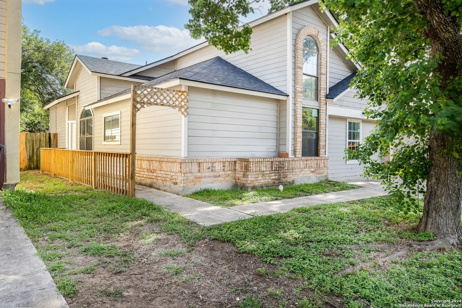 9330 Village Lance – photo 2