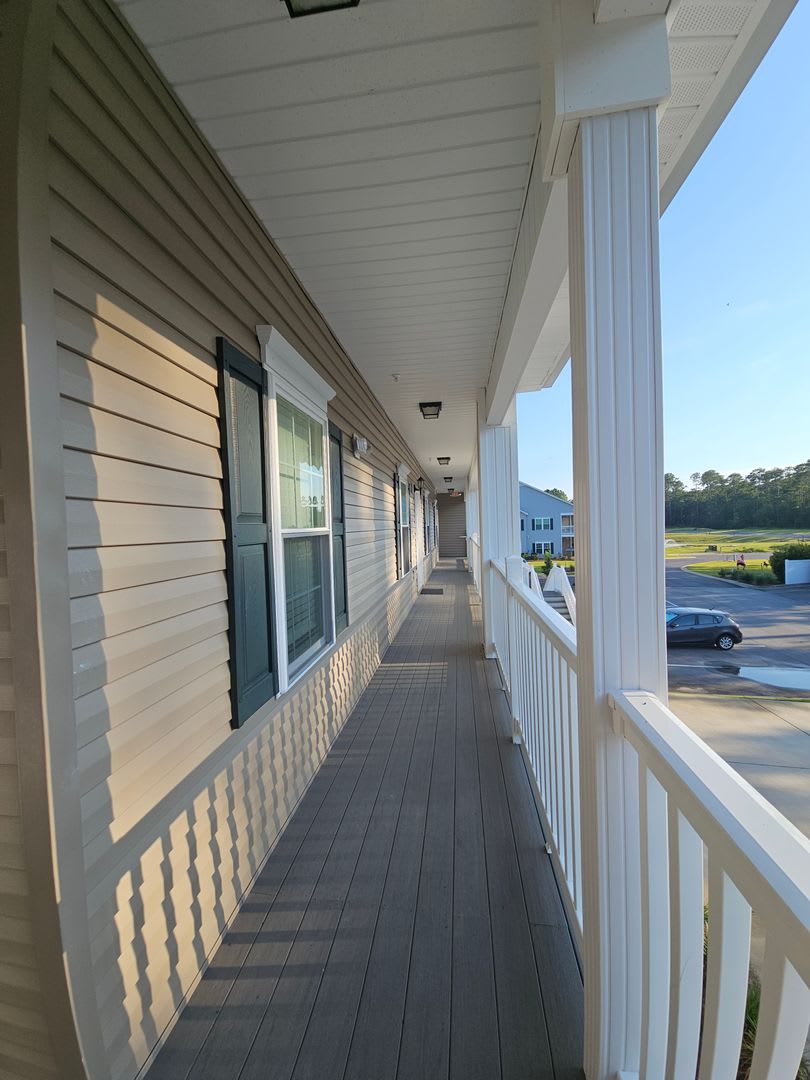 Beautiful 3-Bedroom Condo in Murrells Inlet with Upgraded Kitchen, Screened Porch & Pool – photo 4