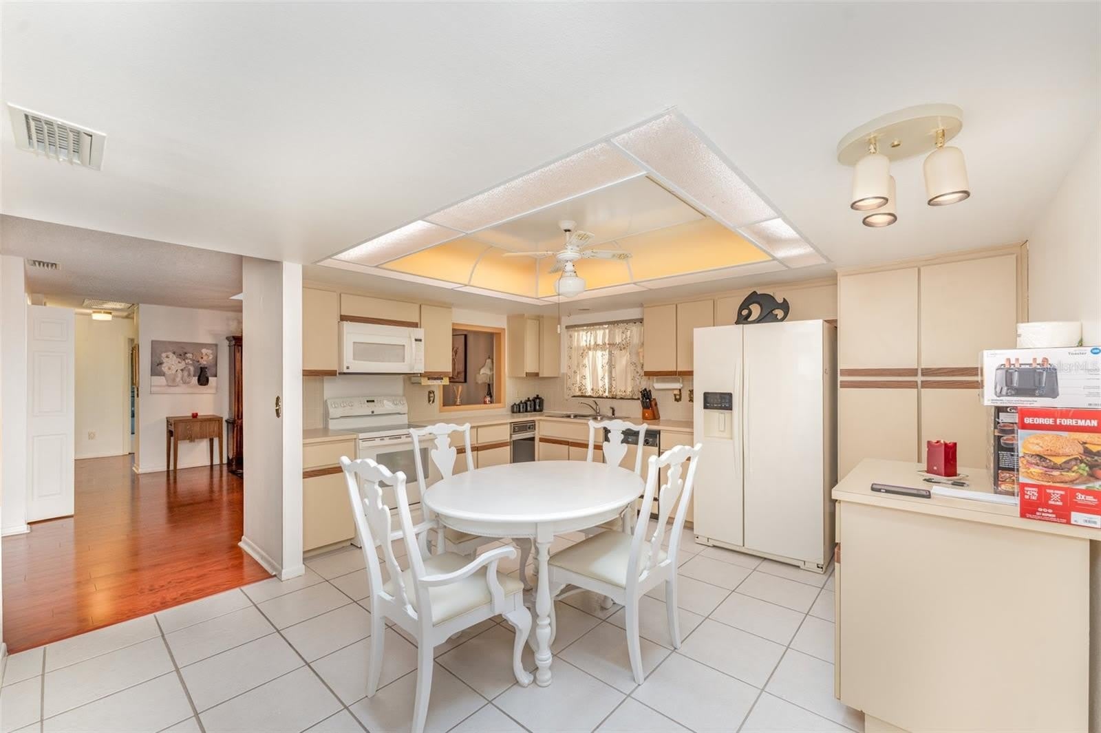 4240 CREEKWOOD Lane – photo 2