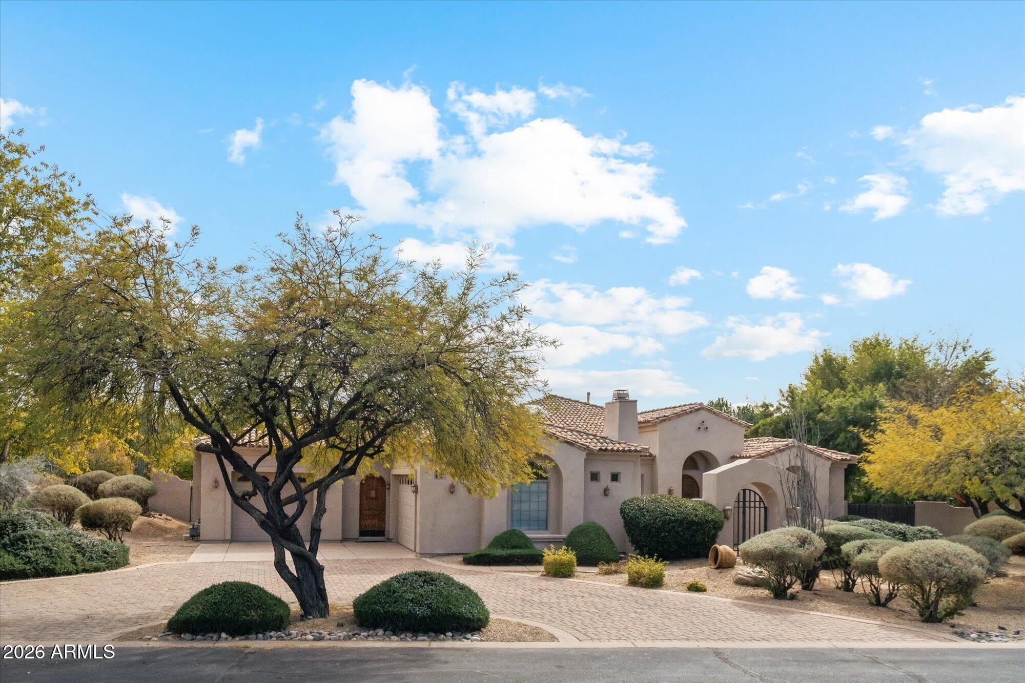8451 E HIGH POINT Drive – photo 1