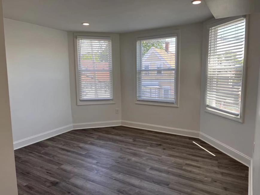 336 LOWELL St. – photo 4