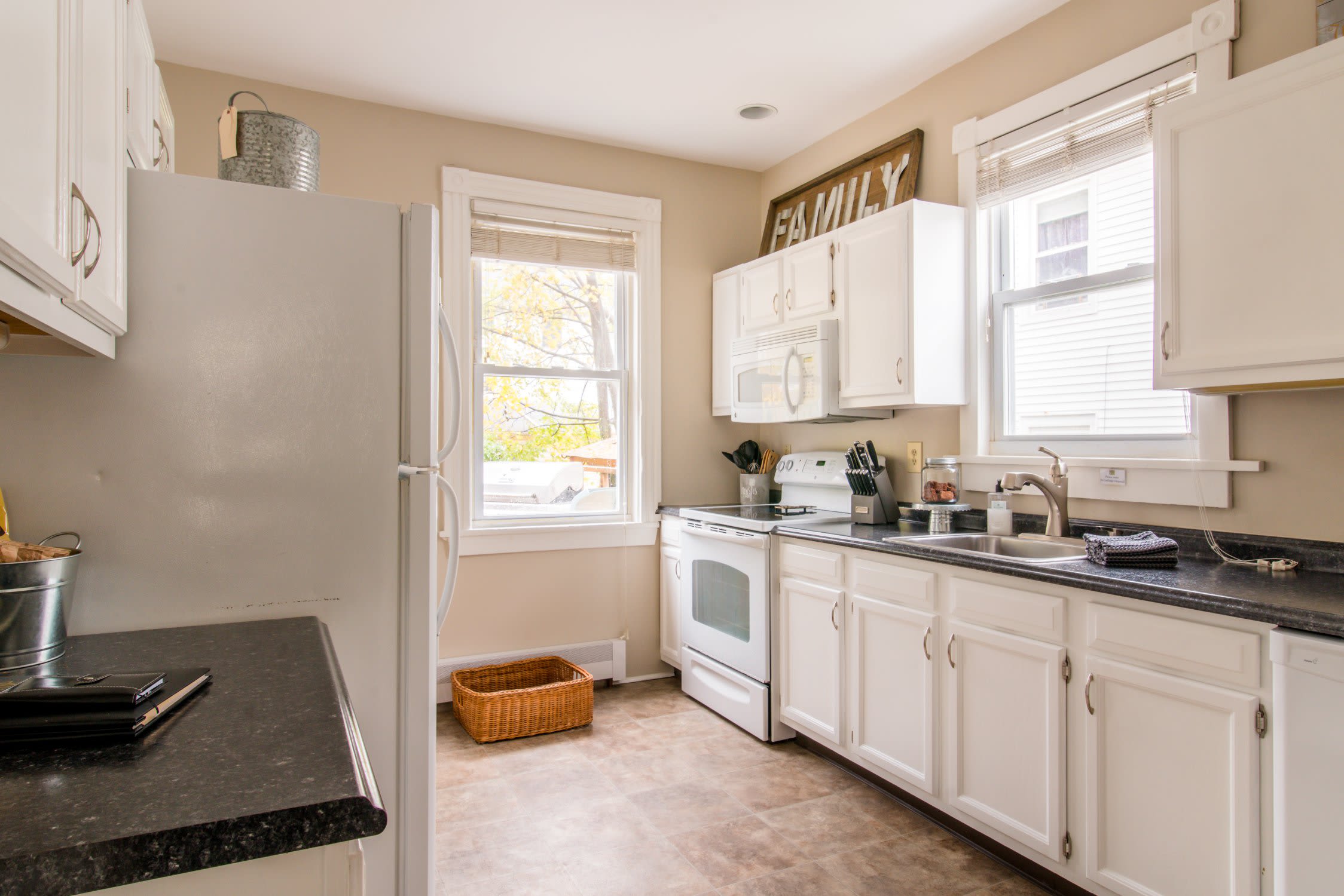 14 Parry Avenue – photo 5
