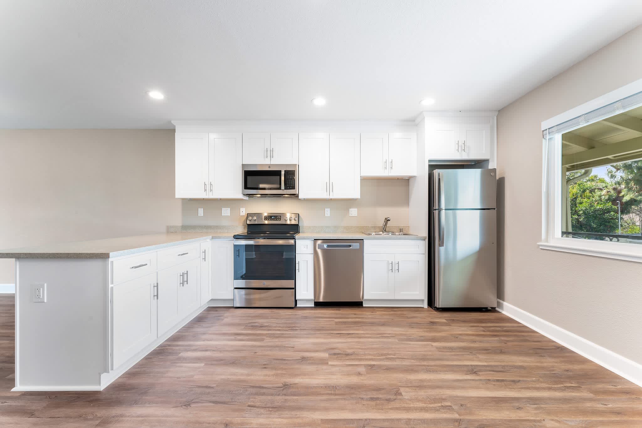 Fremont Arms Apartments – photo 4