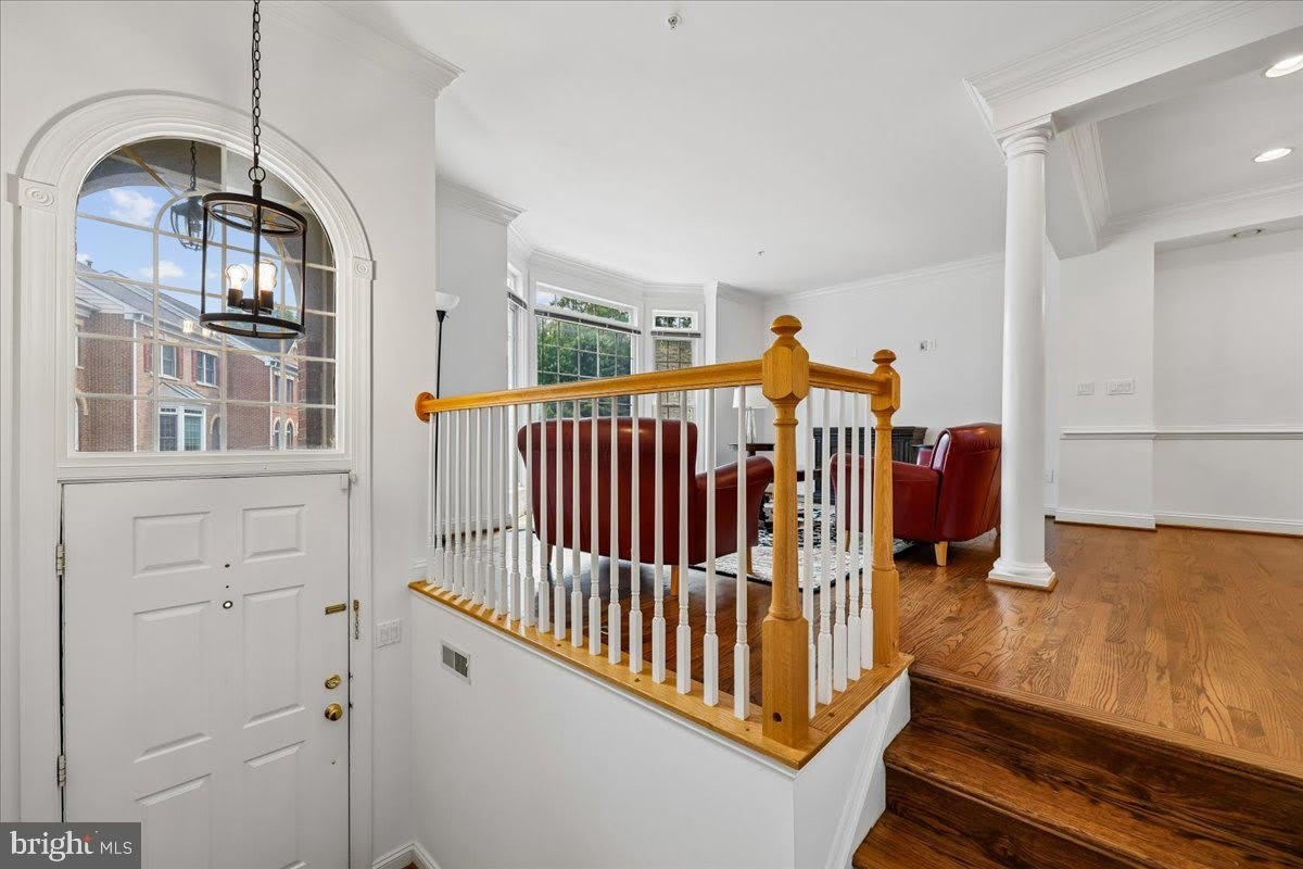 10539 TUCKERMAN HEIGHTS CIR – photo 2