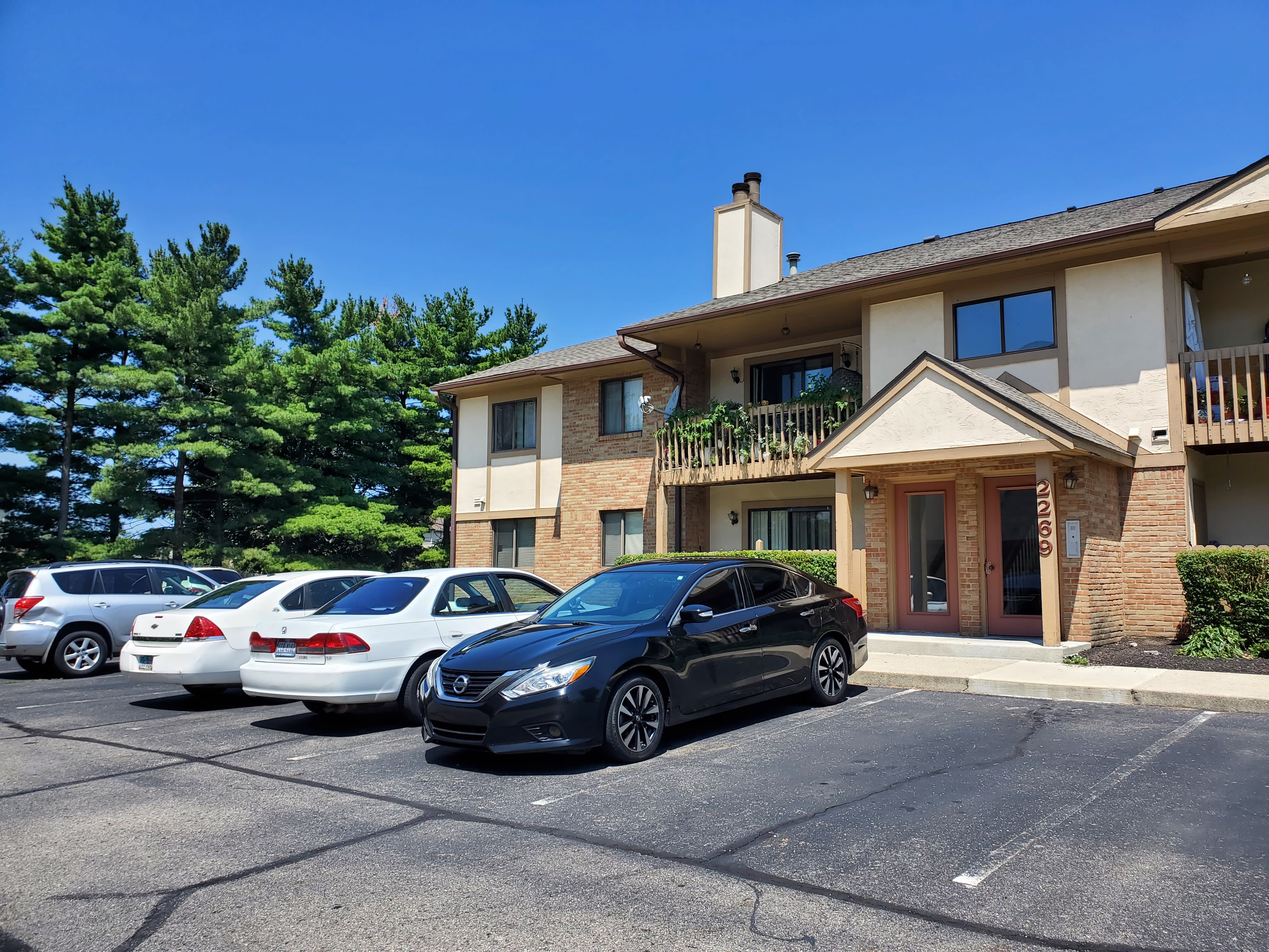 2269 Hedgerow Road – photo 4
