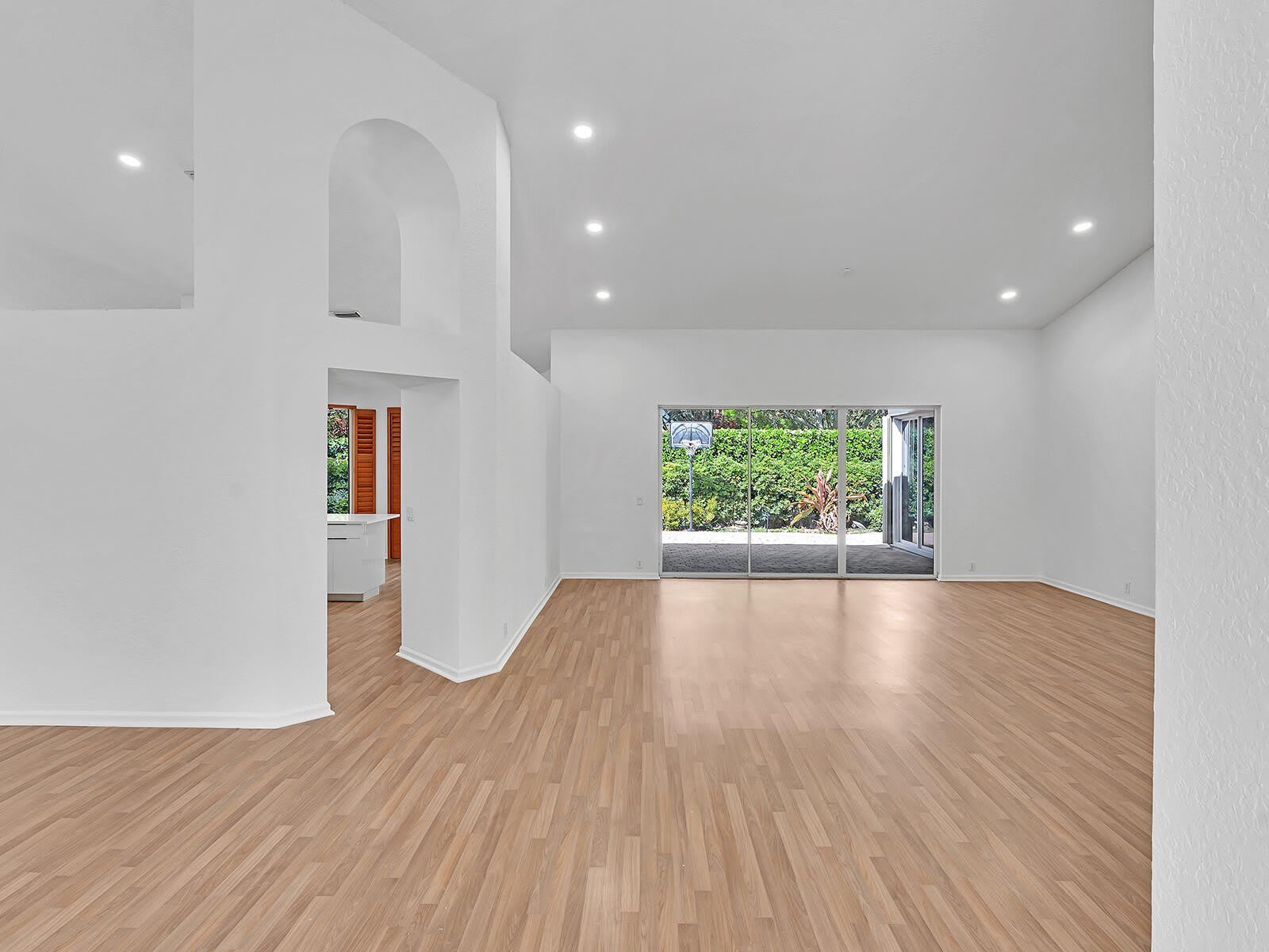 3420 Washington Lane – photo 4
