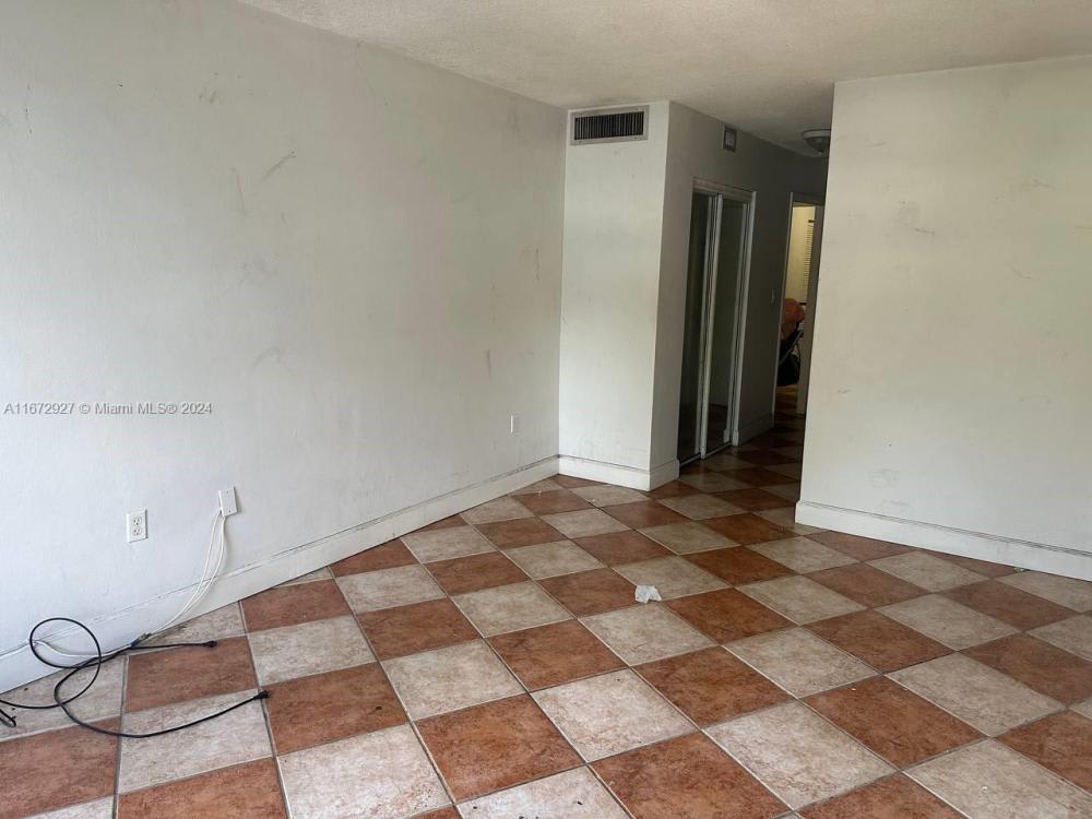 1351 NE 191st St – photo 5