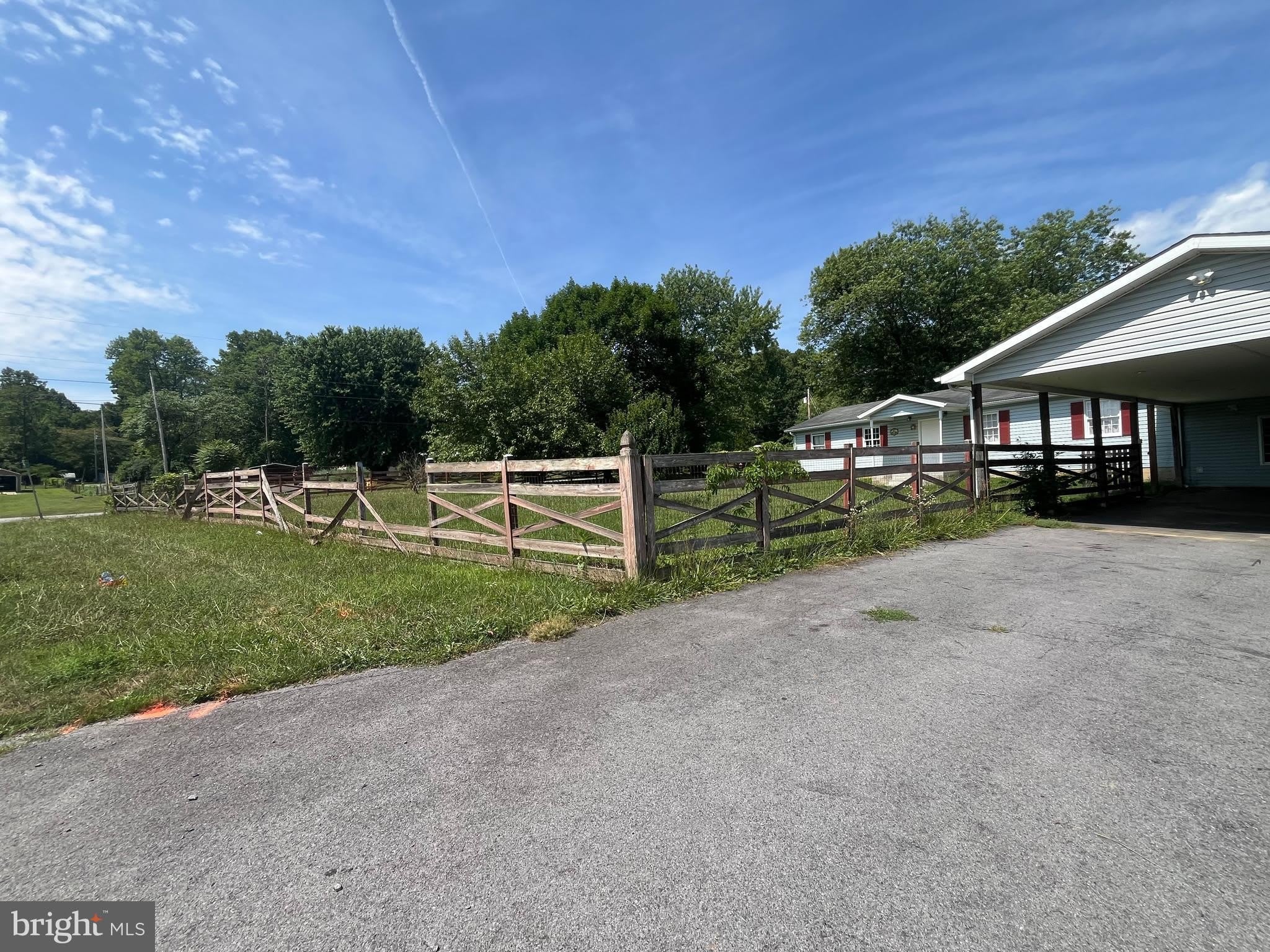 23 SHUMACK Court – photo 2