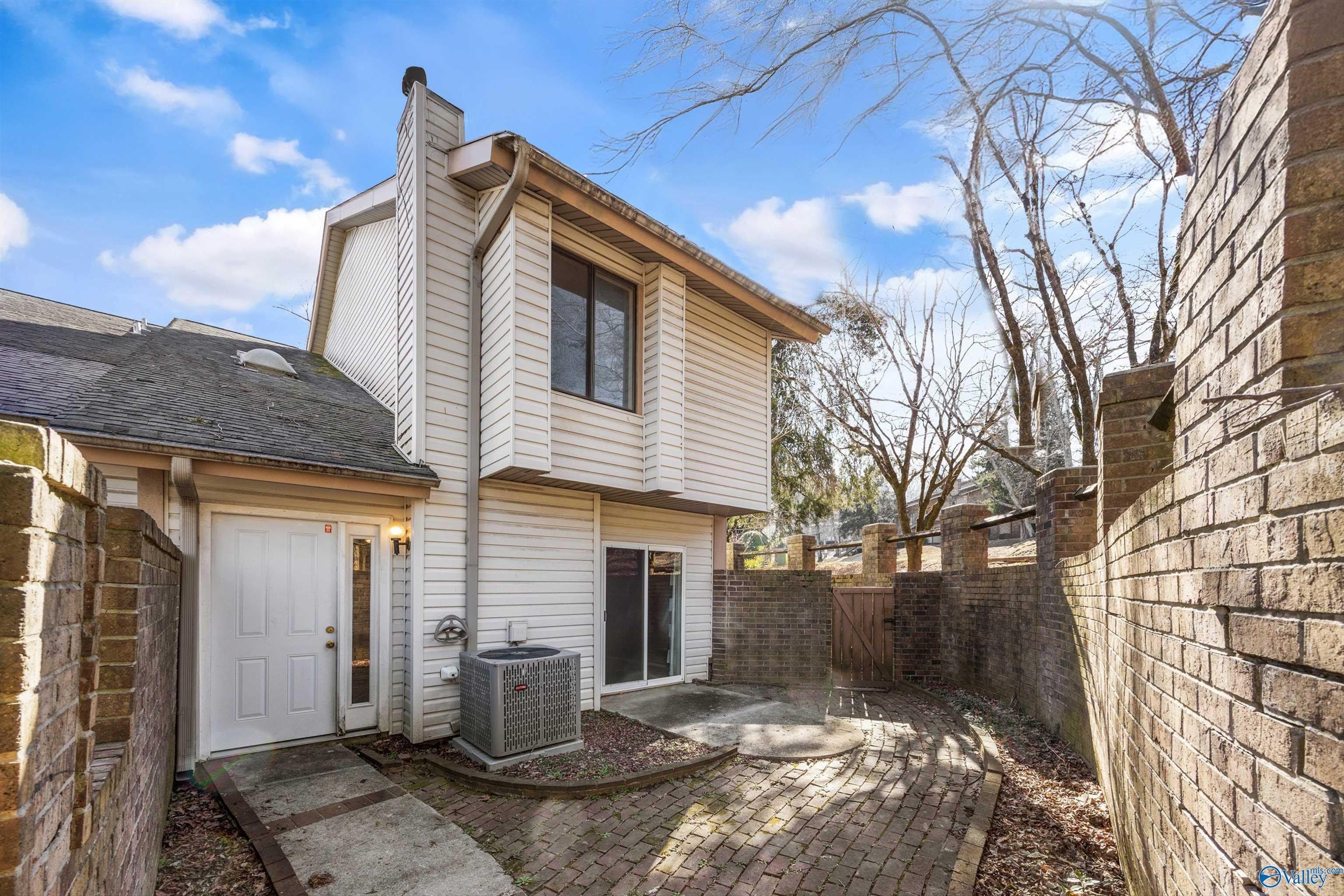 1320 Julia Street NW – photo 1