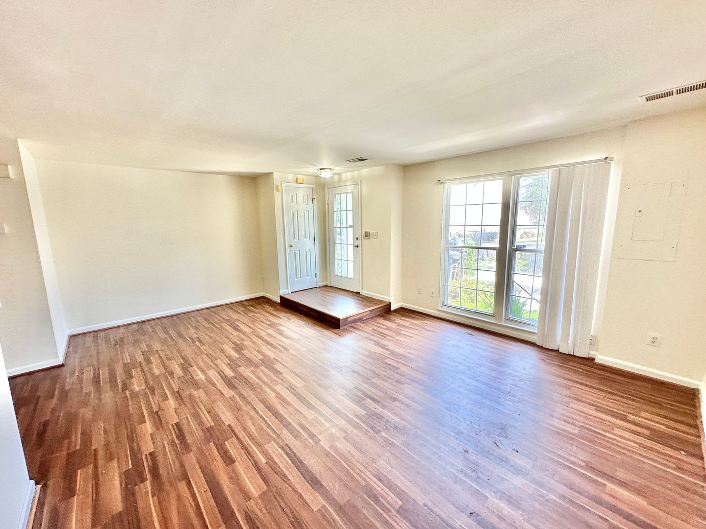 Fantastic 3 Bedroom Townhouse in Wellington/Cloverhill Manassas, VA – photo 5