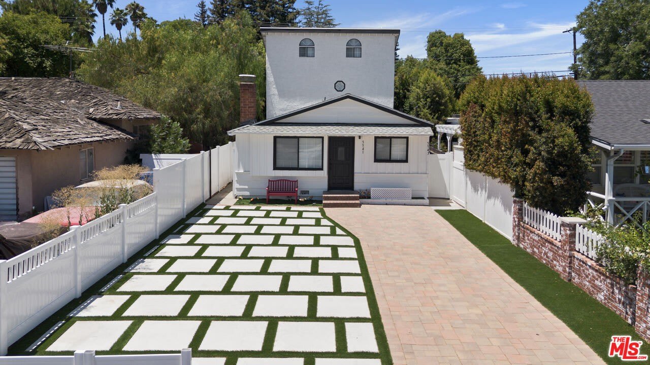 5541 Fallbrook Ave – photo 5