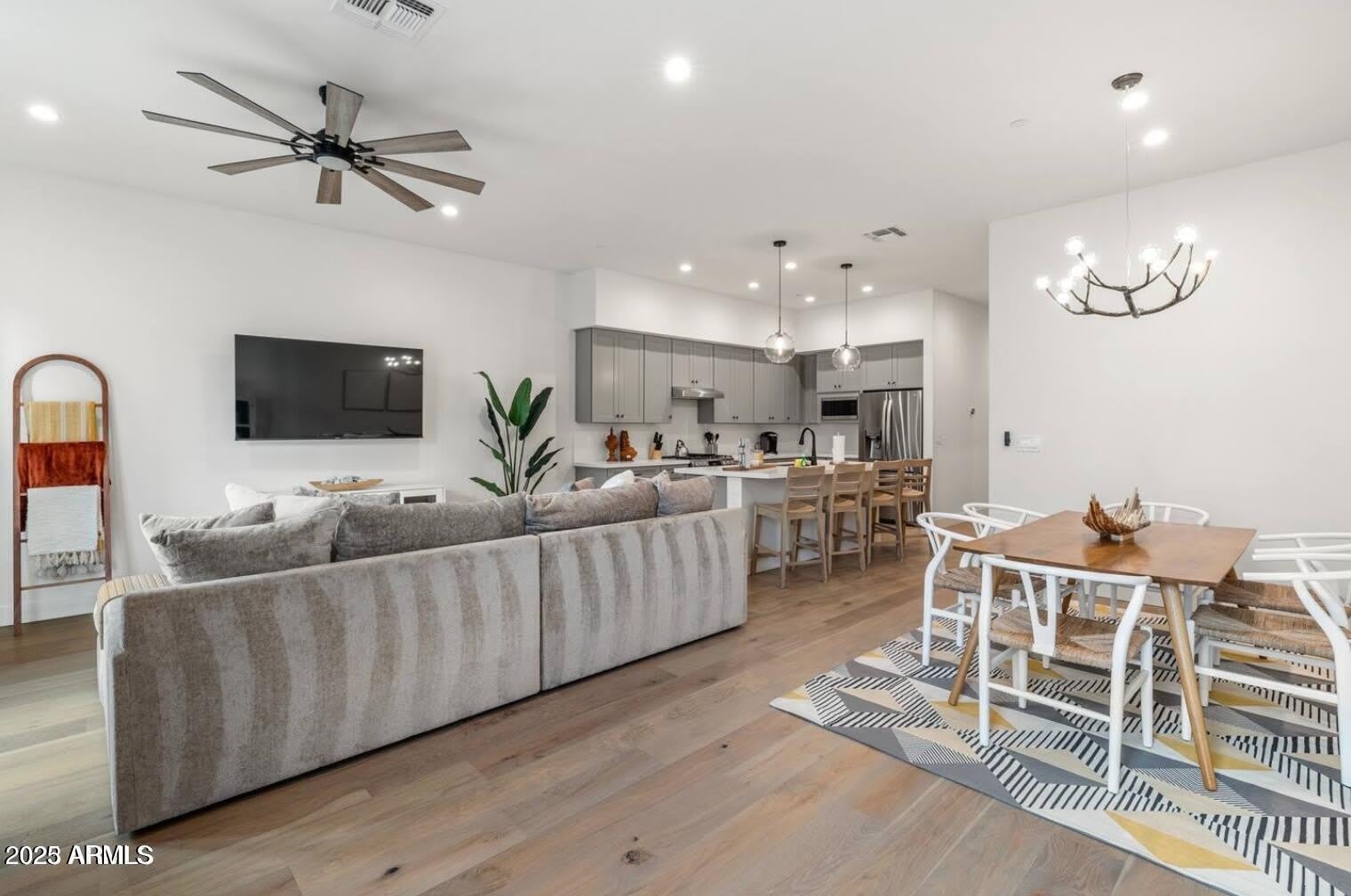 5151 N 13Th Place – photo 3