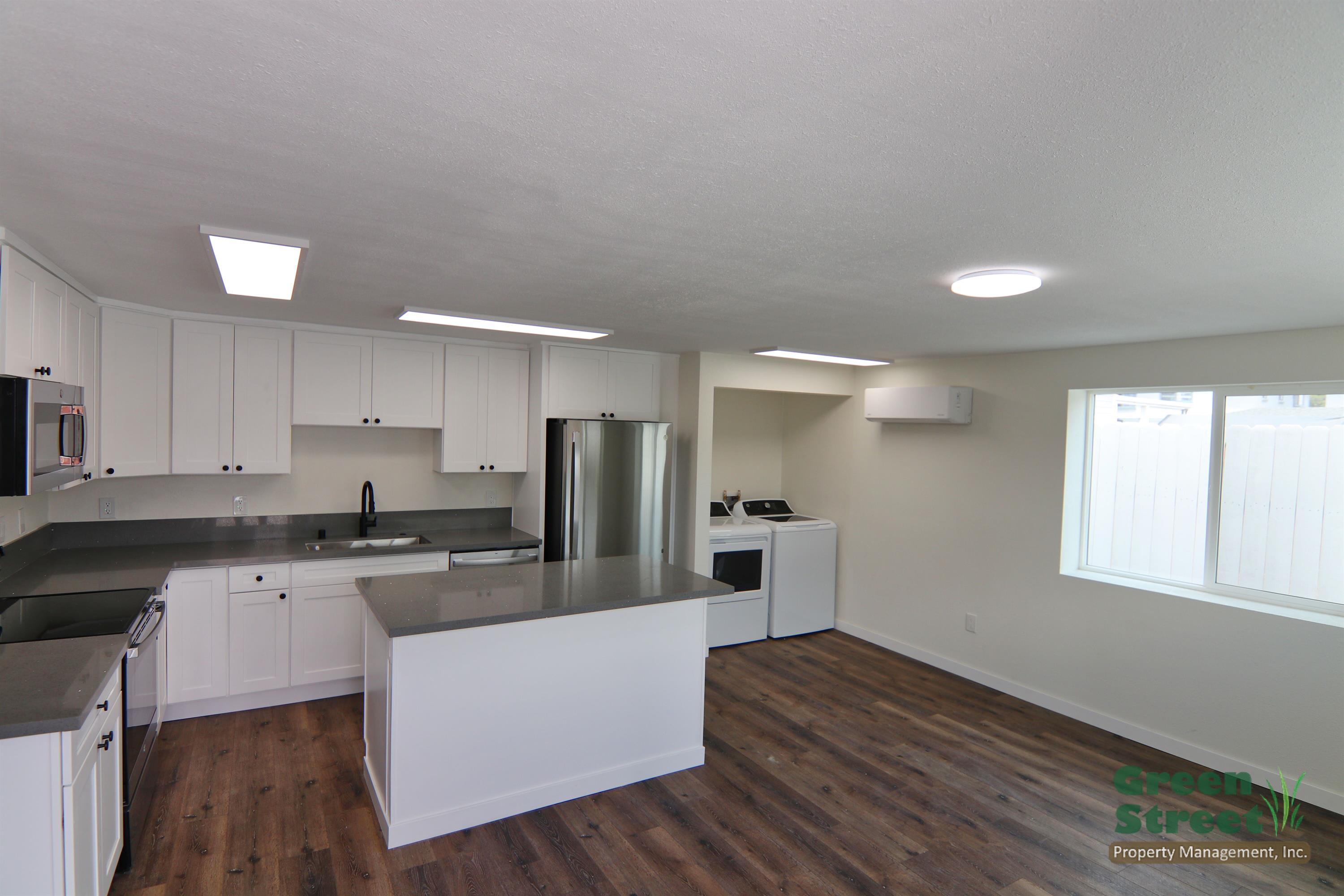 6833 Amherst Street1 – photo 4