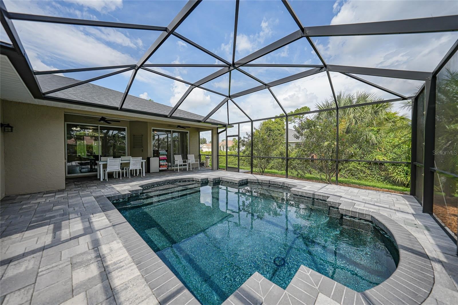2880 VOGLER Lane – photo 2