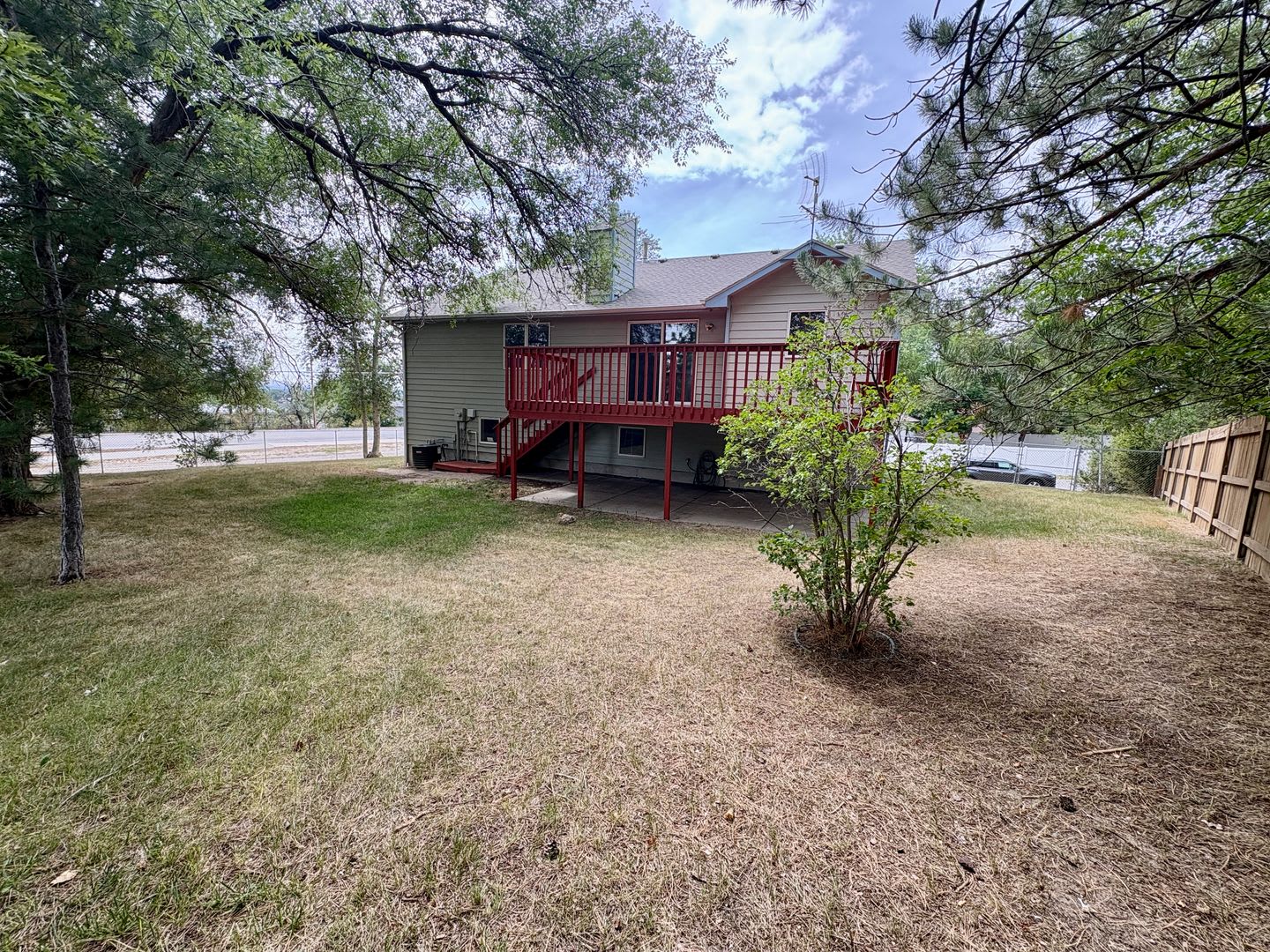 Large West End Home! – photo 4
