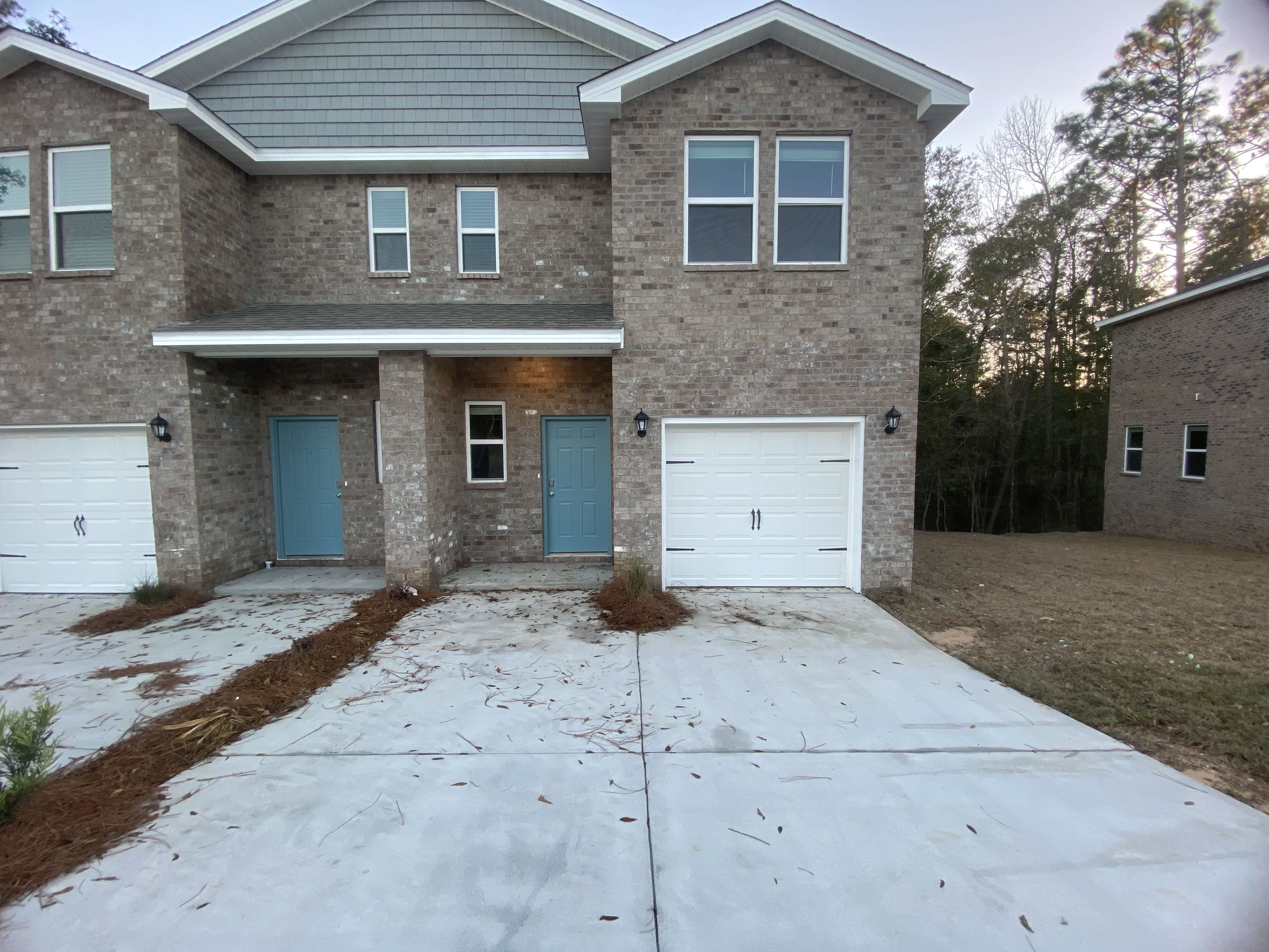 6677 Spaniel Dr – photo 1