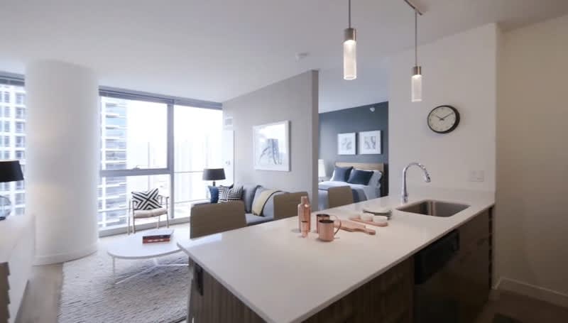 341 W Kinzie – photo 1