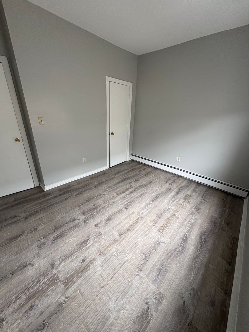 3 LUCILLE LLC. – photo 2