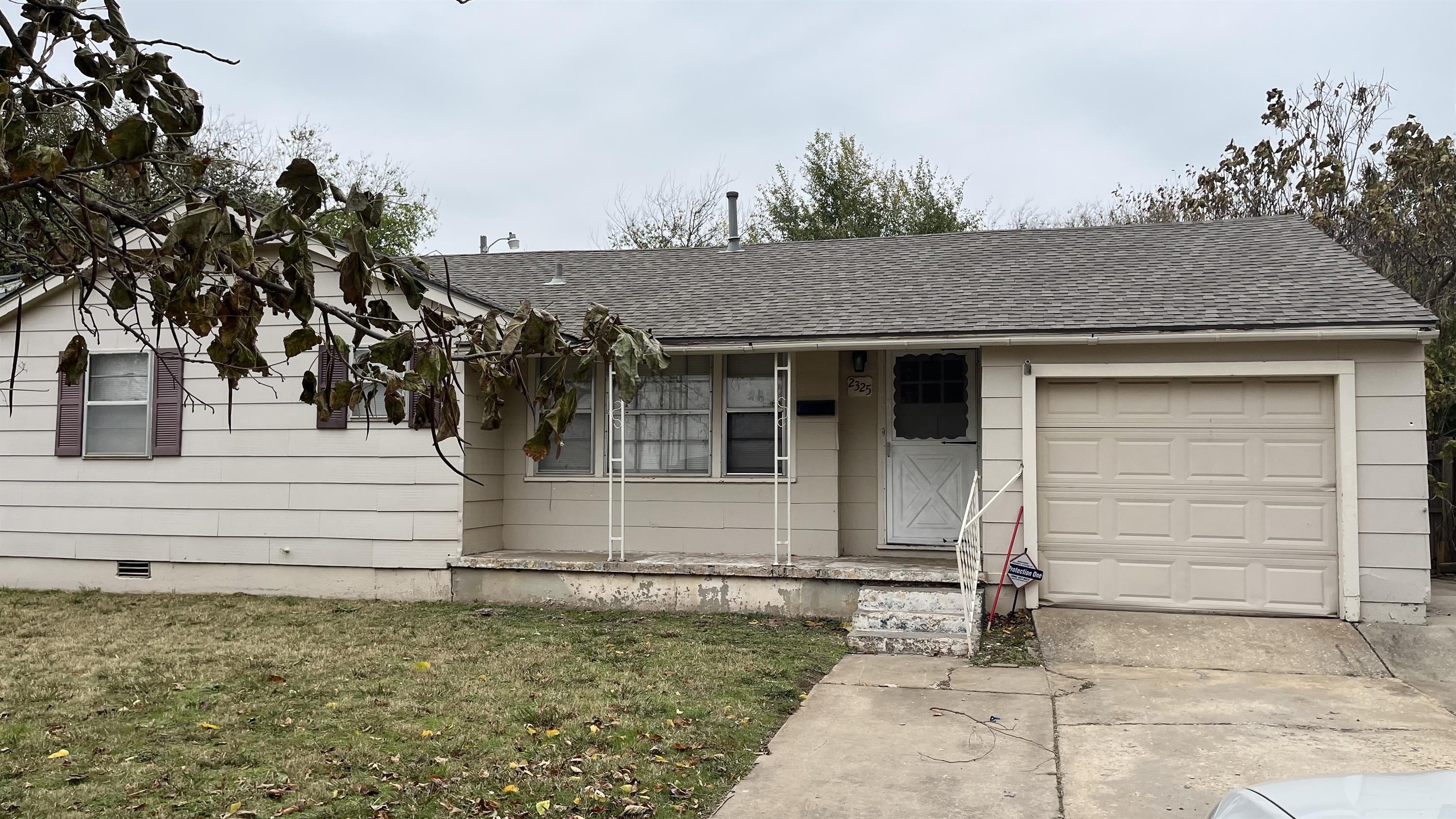 2325 McCracken Dr – photo 1