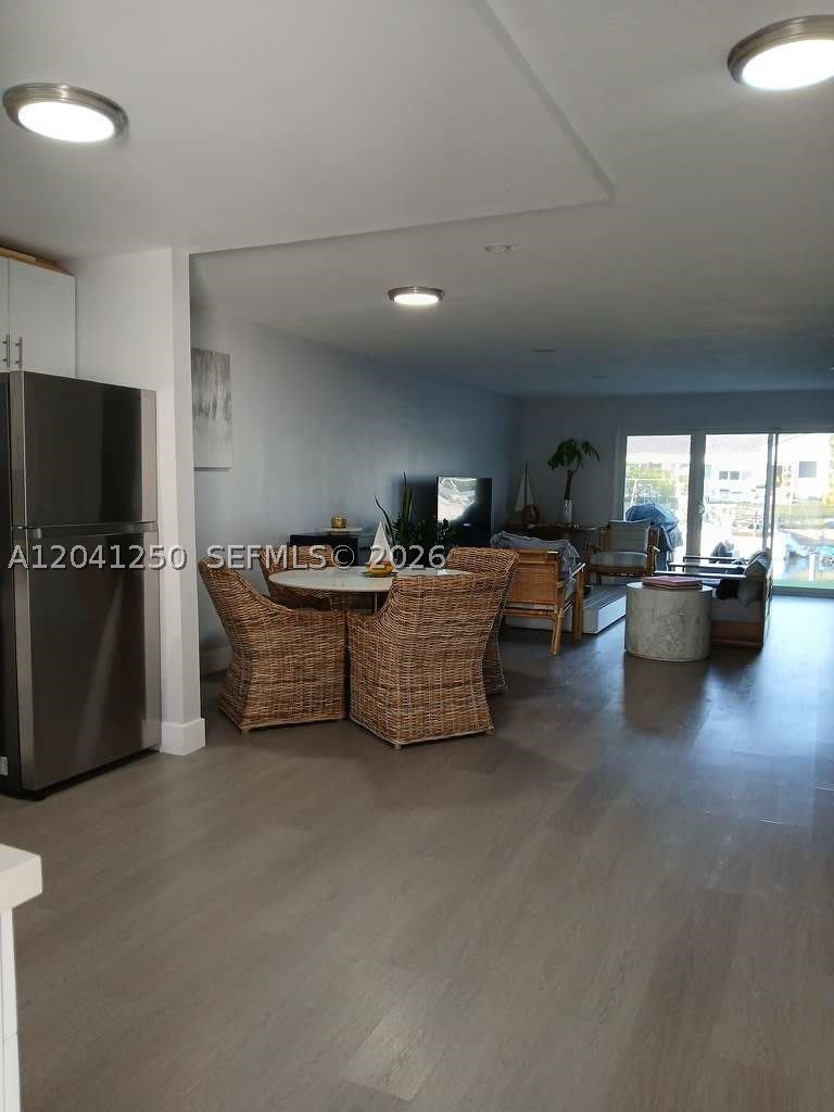 1937 NE 123rd St – photo 2
