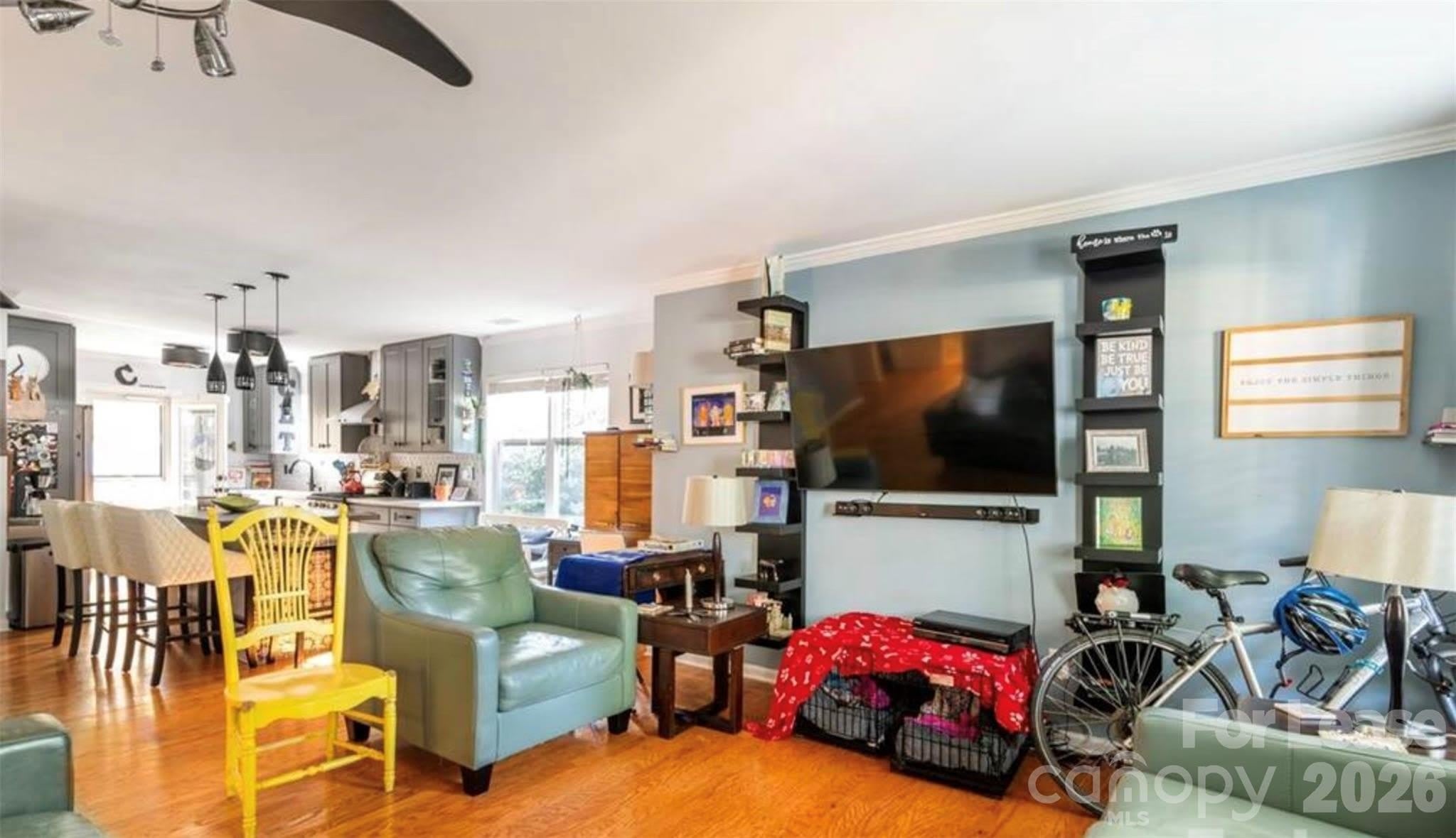 525 E 37th Street – photo 4