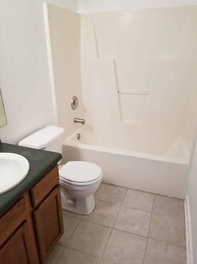 Room in 4 Bedroom Home at Reynard Ct – photo 5