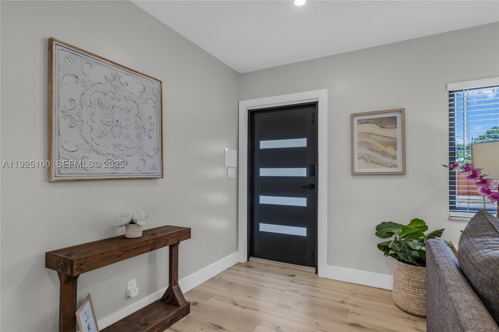 1204 NE 7th St – photo 3