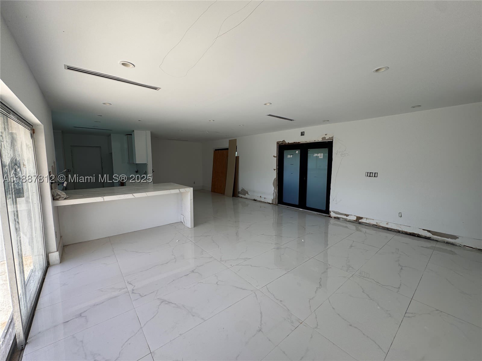 444 NW 21st St – photo 3