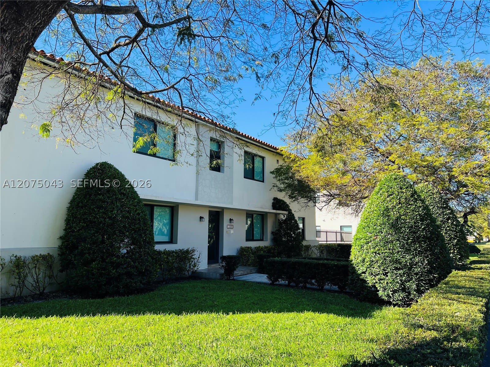 1440 SW 42nd St – photo 4