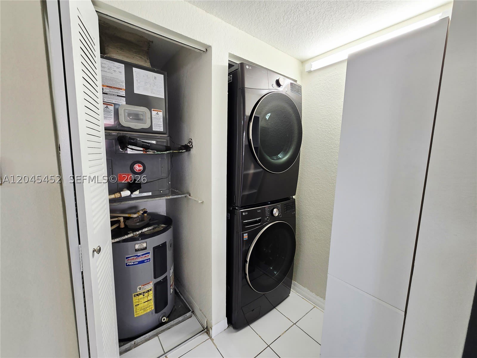 1627 NW 18th St – photo 5