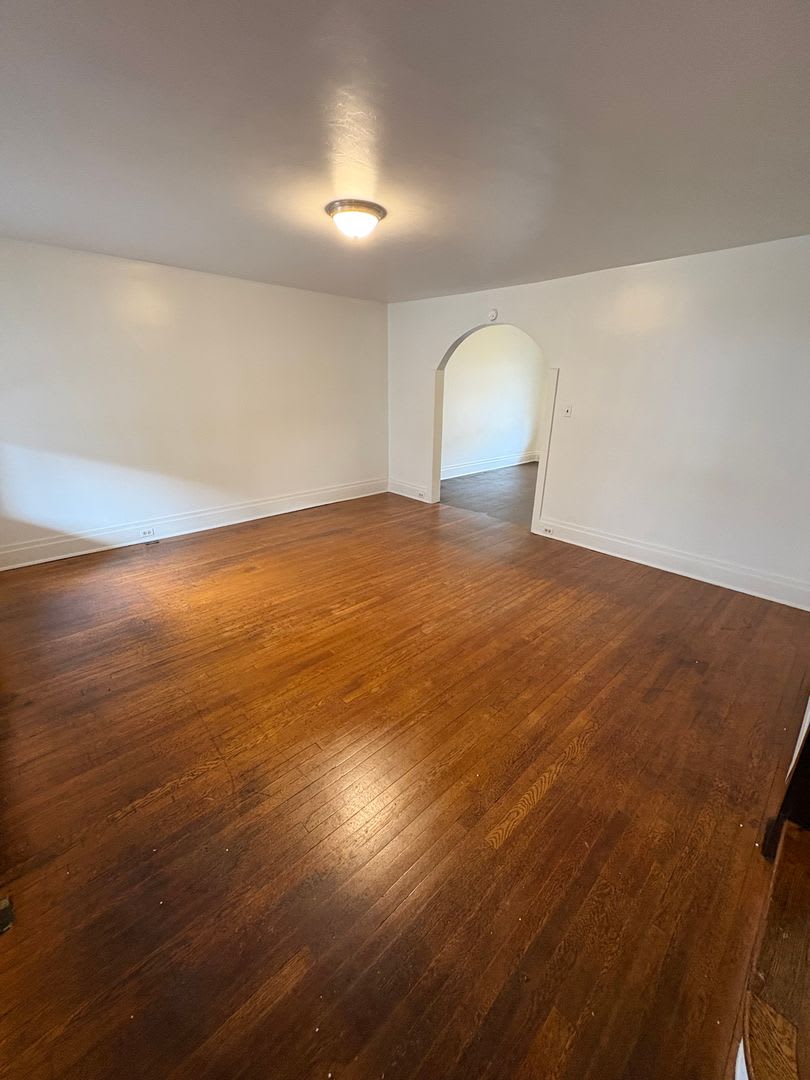 3 Bedroom Home In Harrisburg – photo 3