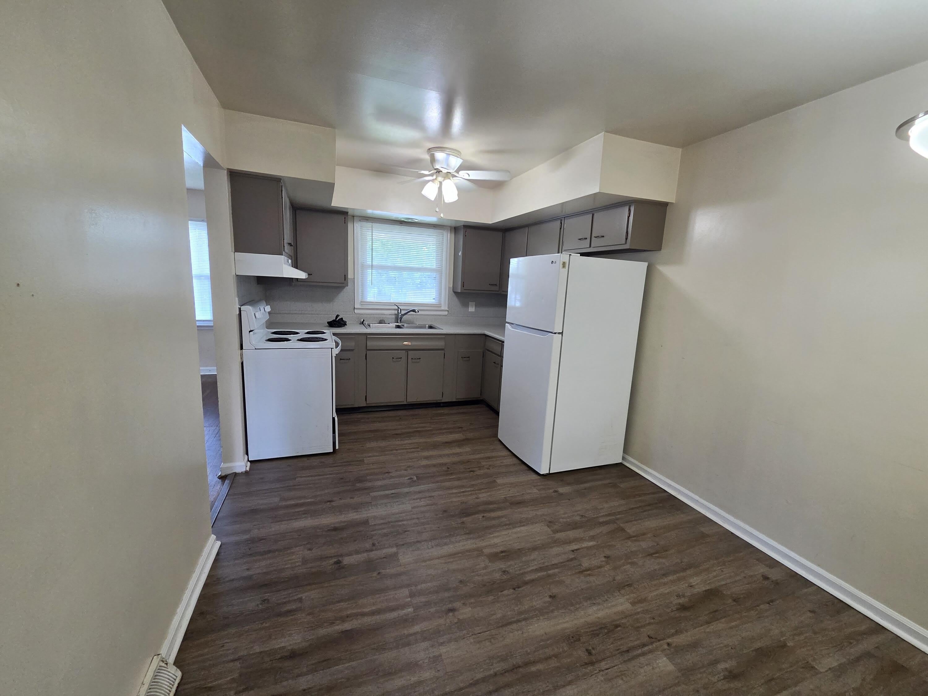516 Anniston Dr – photo 3