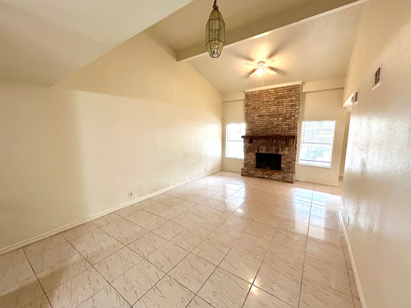 *COMING SOON* 2-Story 3 Bedroom / 2 Bath Home Near Randolph AFB! – photo 3