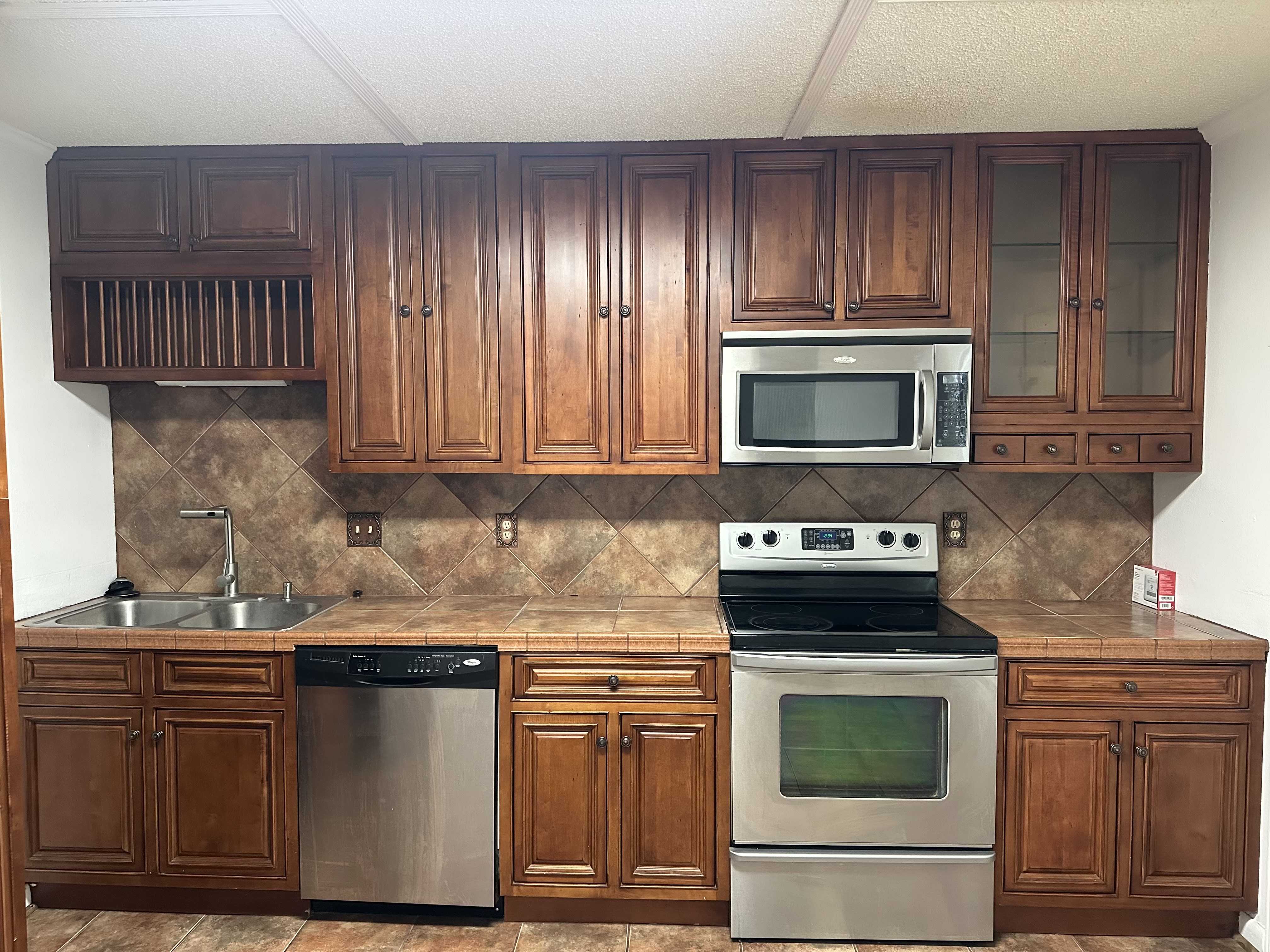 310 Ella St – photo 2