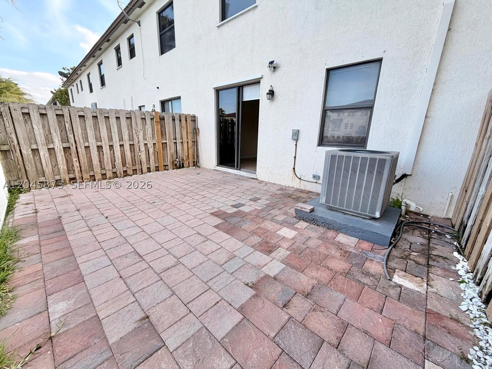 8965 NW 98th Ave – photo 4