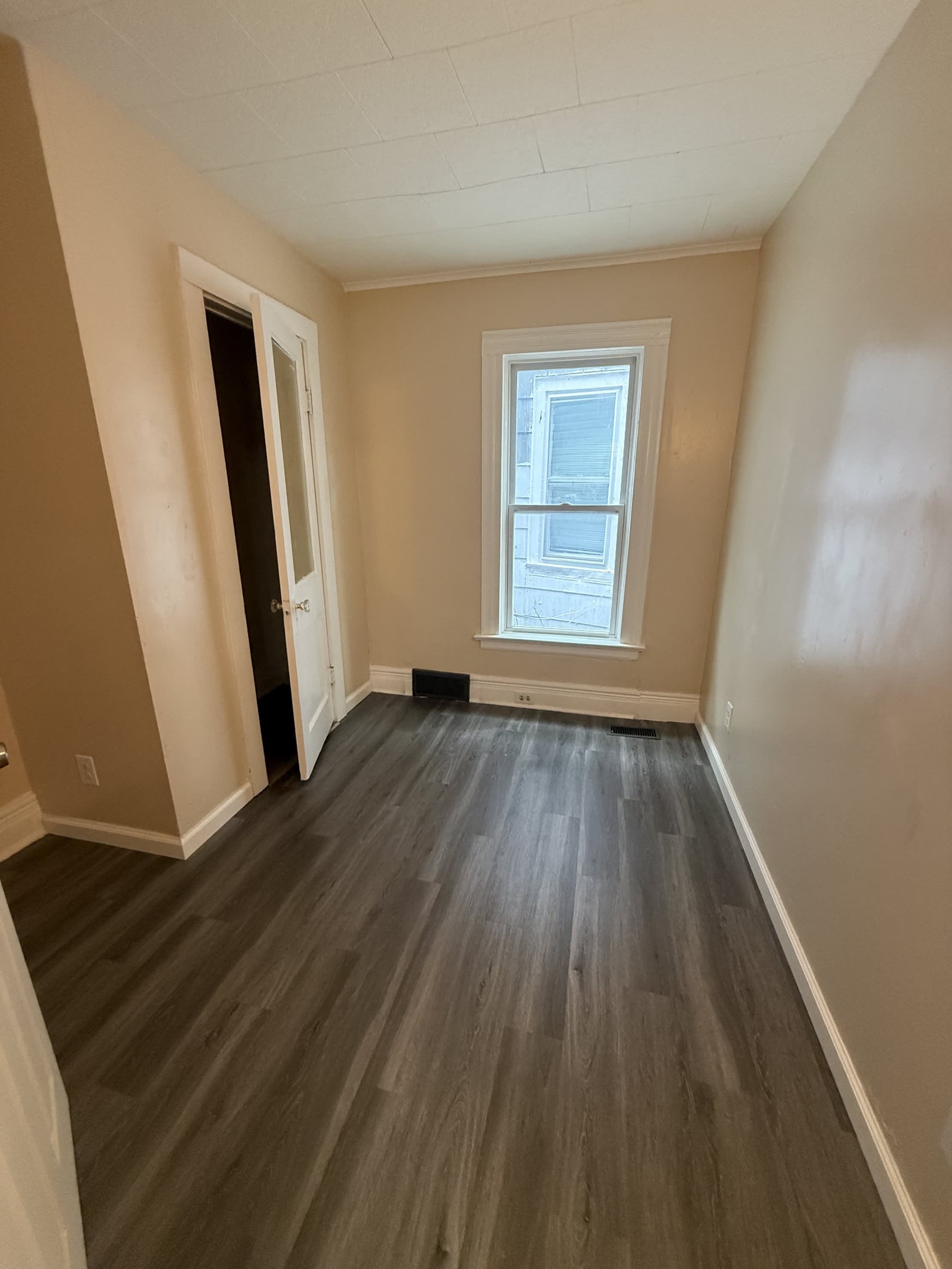 169 Landon St – photo 4