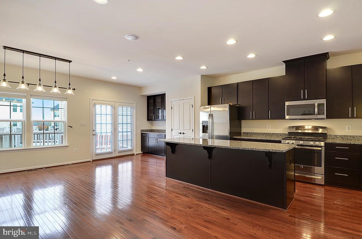 3650 WRIGHT TER NE – photo 4