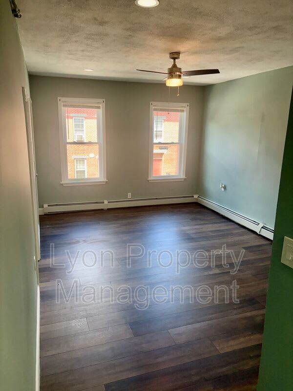 1 Grant Ave – photo 3