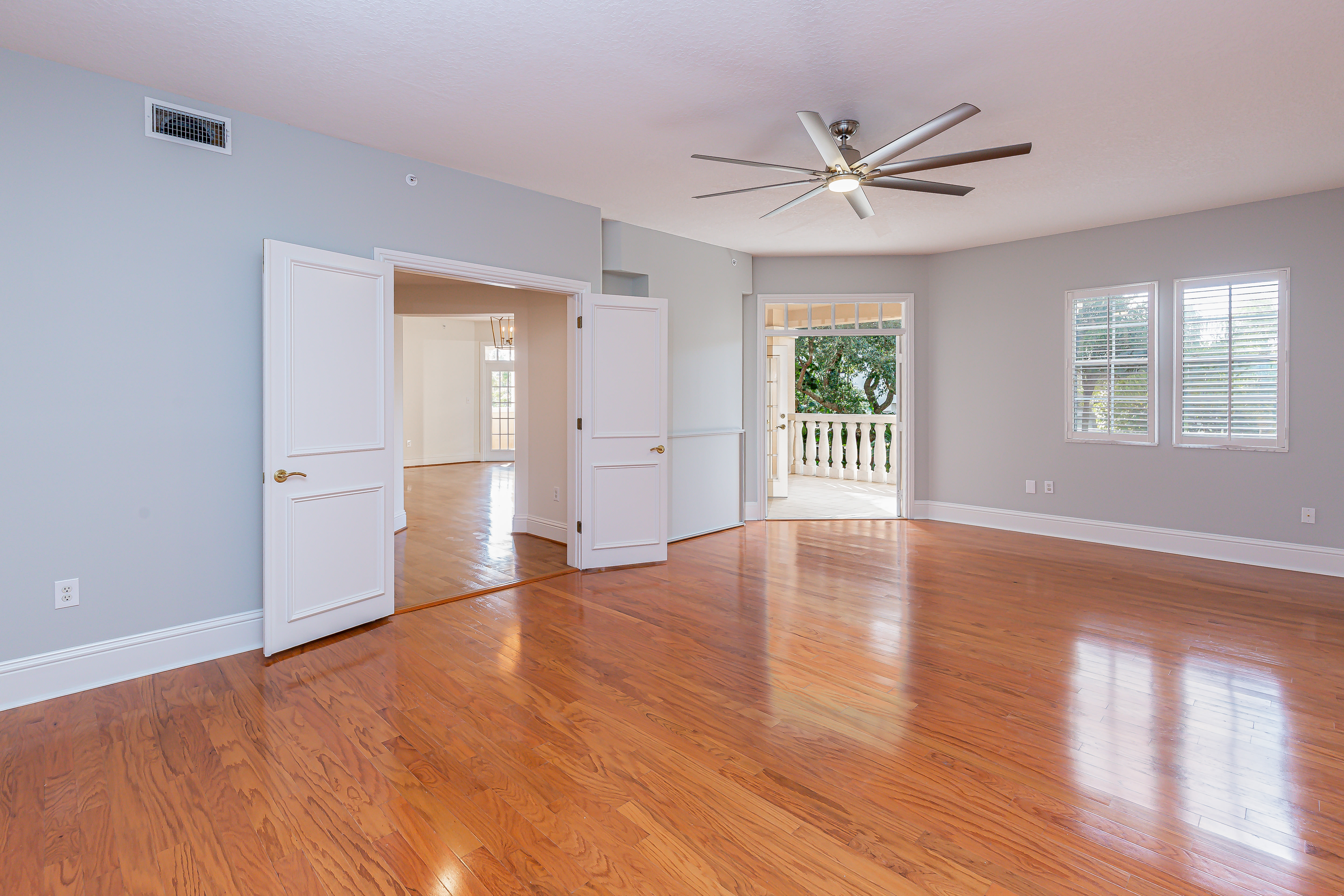 147 S Interlachen Ave – photo 2