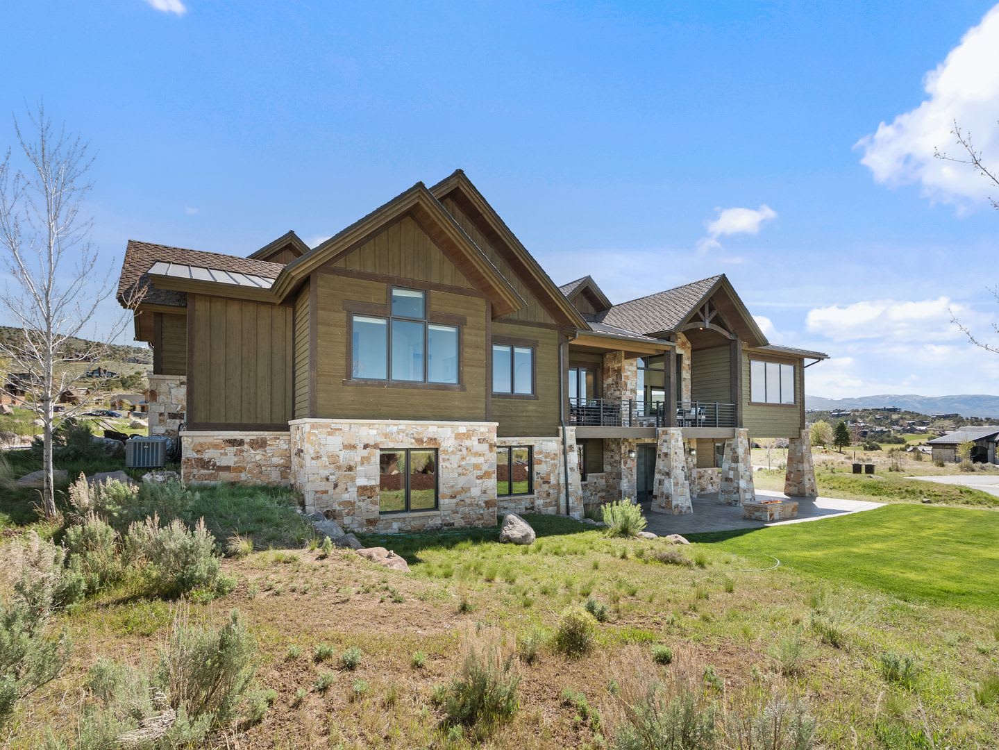 Remodeled Luxury Red Ledges Home – photo 4
