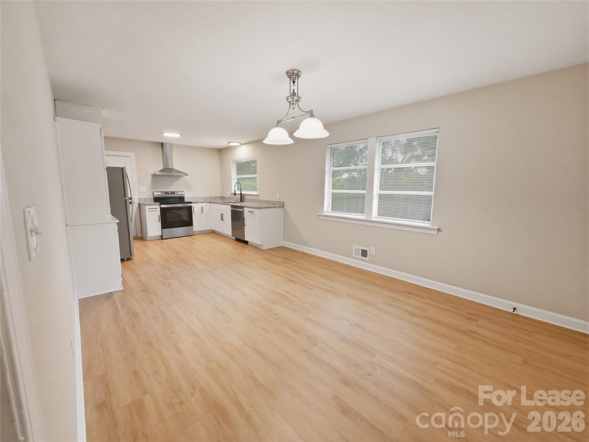 765 8th Avenue Drive SE – photo 5