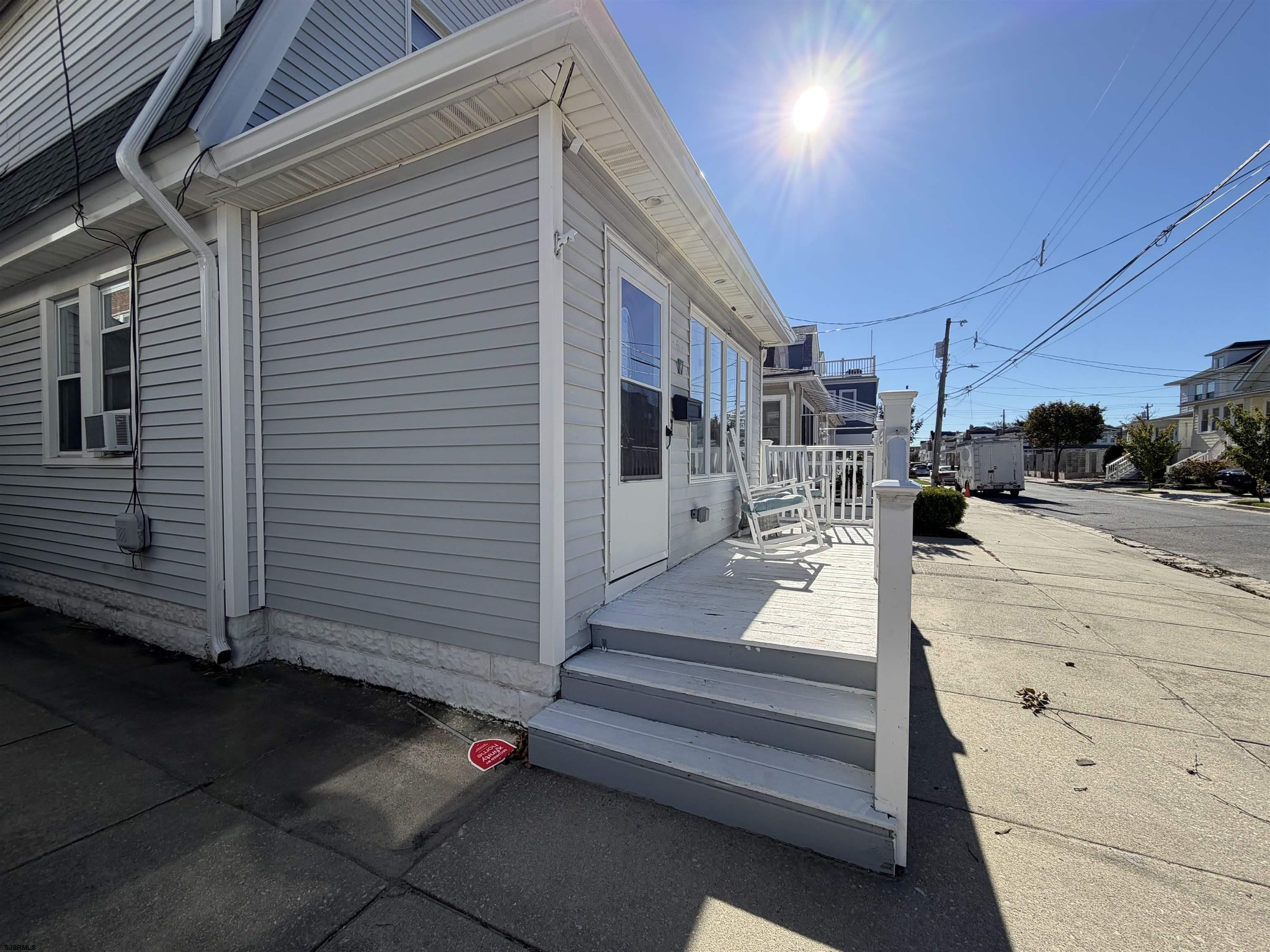 17 N Buffalo Ave – photo 4