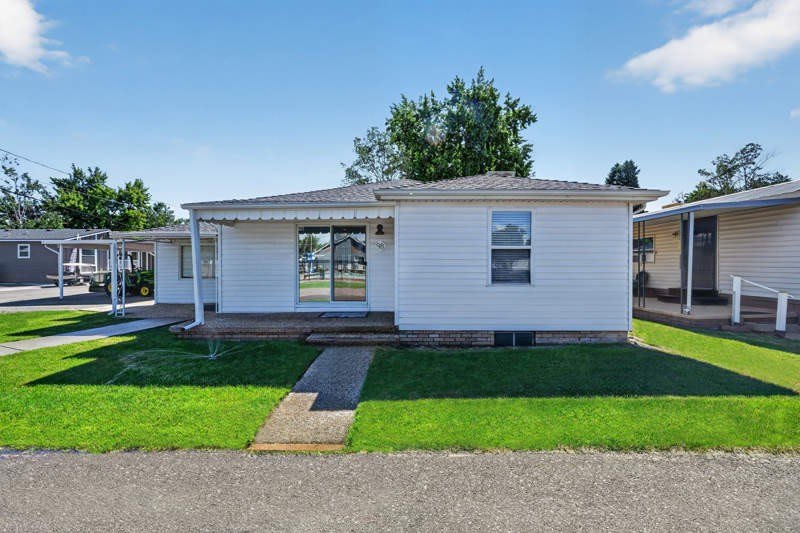 3650 S Federal Blvd – photo 2