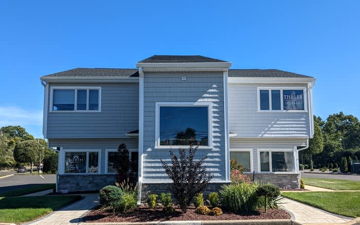 224 Middle Road – photo 1