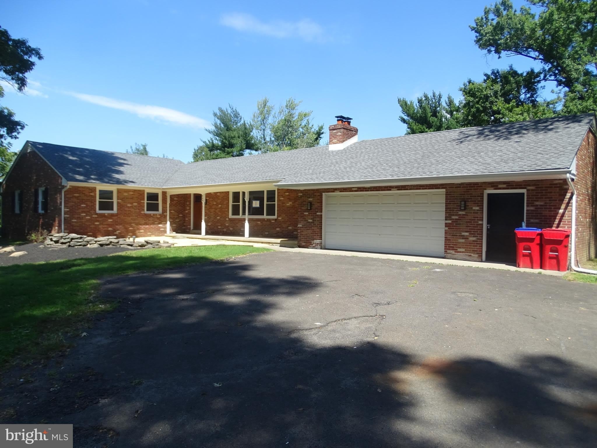 449 Street Road – photo 2