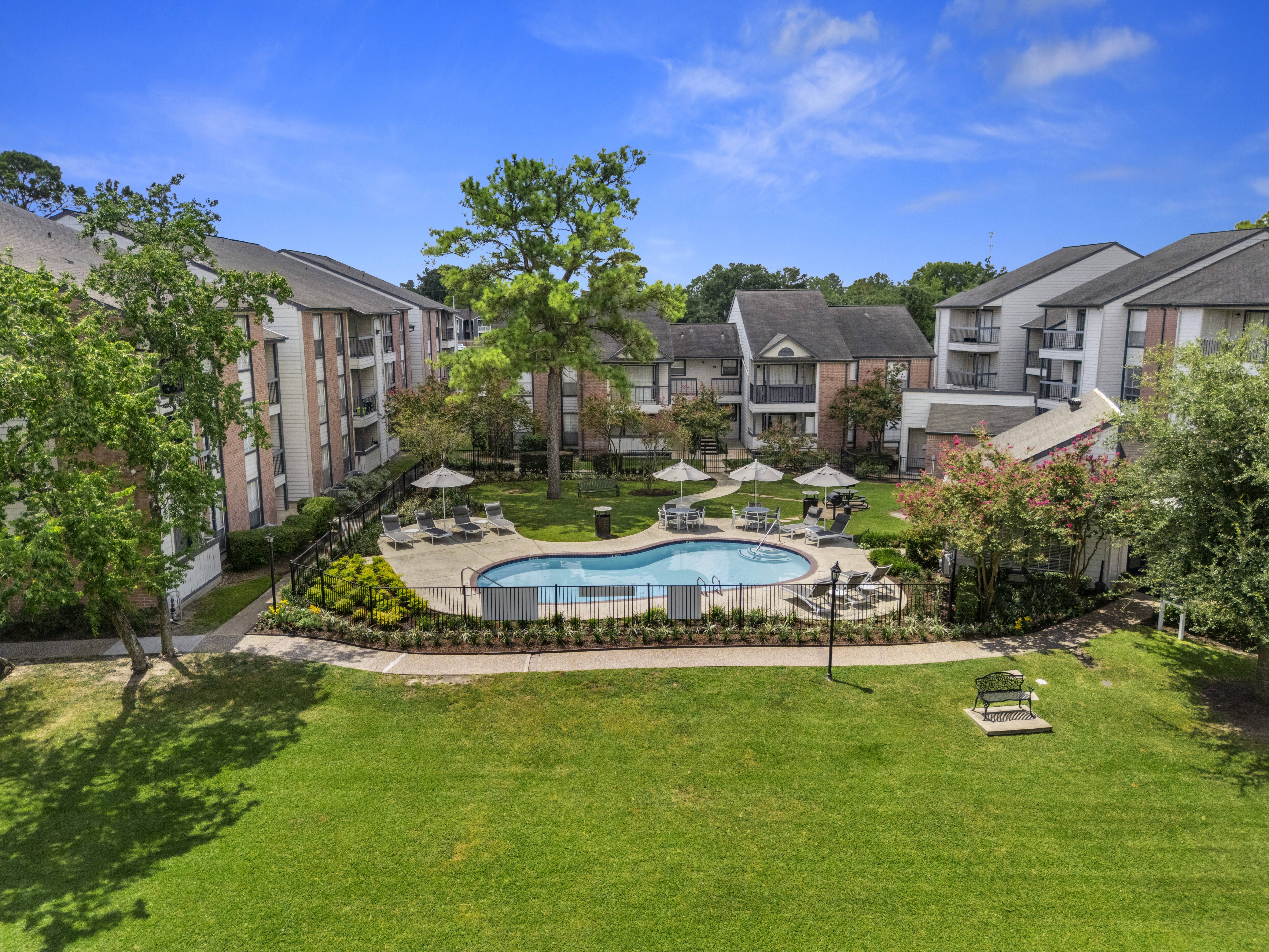 Brandon Oaks Apartments – photo 2